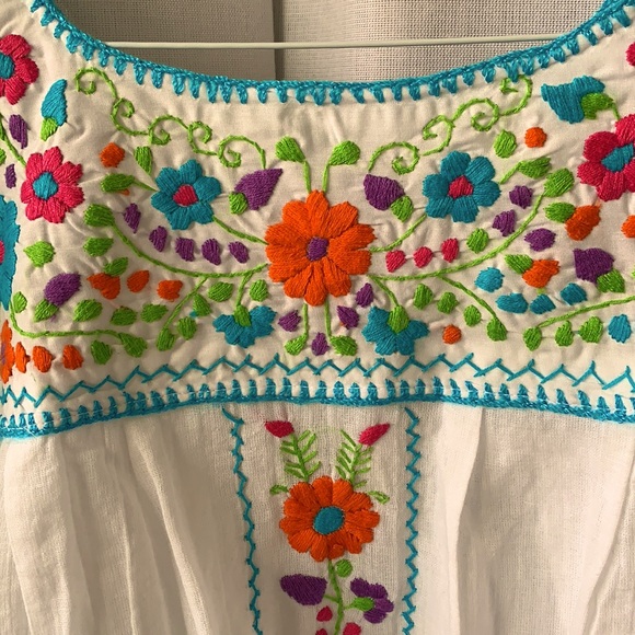 Brand New Bought in Mexico Hand-Embroidered Top - Picture 2 of 6